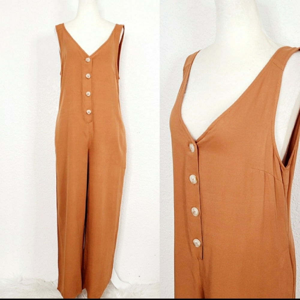 Sadie & Sage NWT Rust Button Front VNeck Jumpsuit